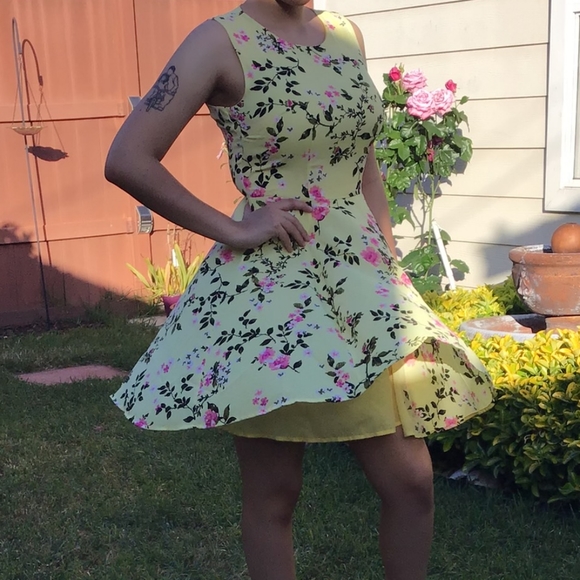 Maison Jules Floral Dress size 2 - Picture 3 of 10